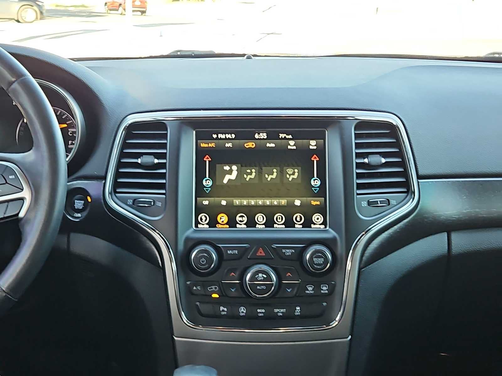 2018 Jeep Grand Cherokee Laredo E