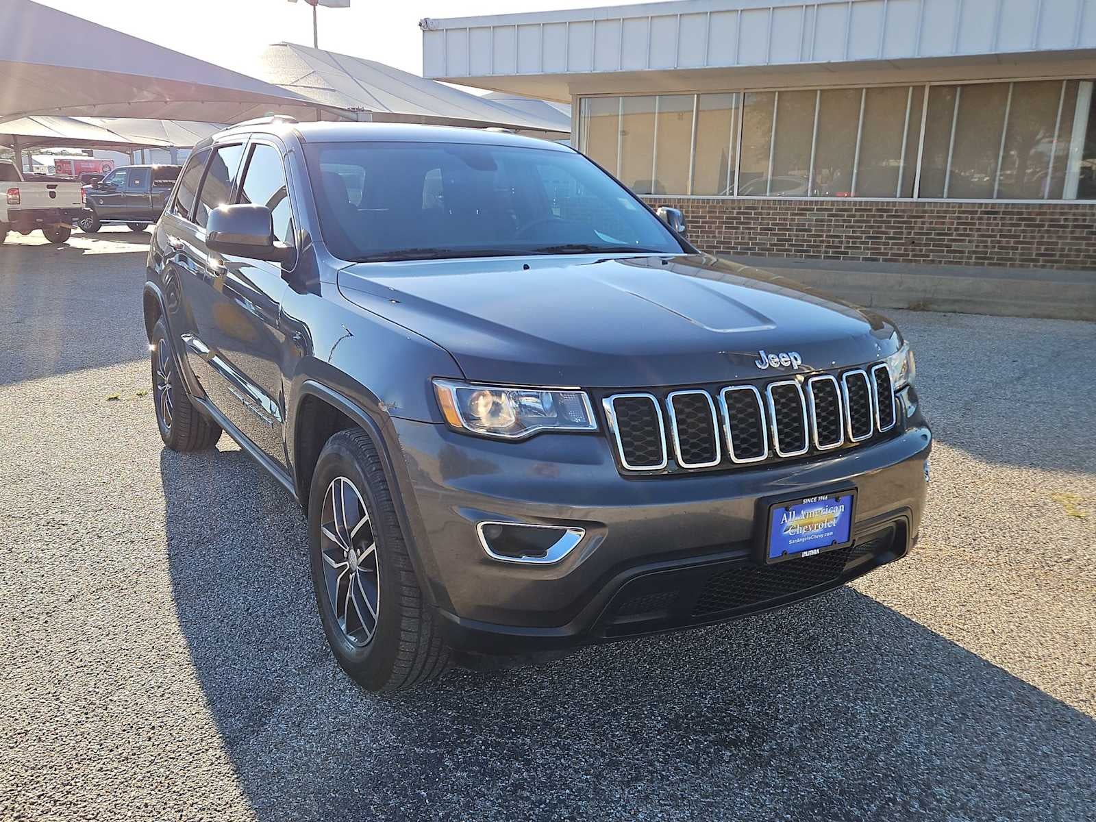 2018 Jeep Grand Cherokee Laredo E