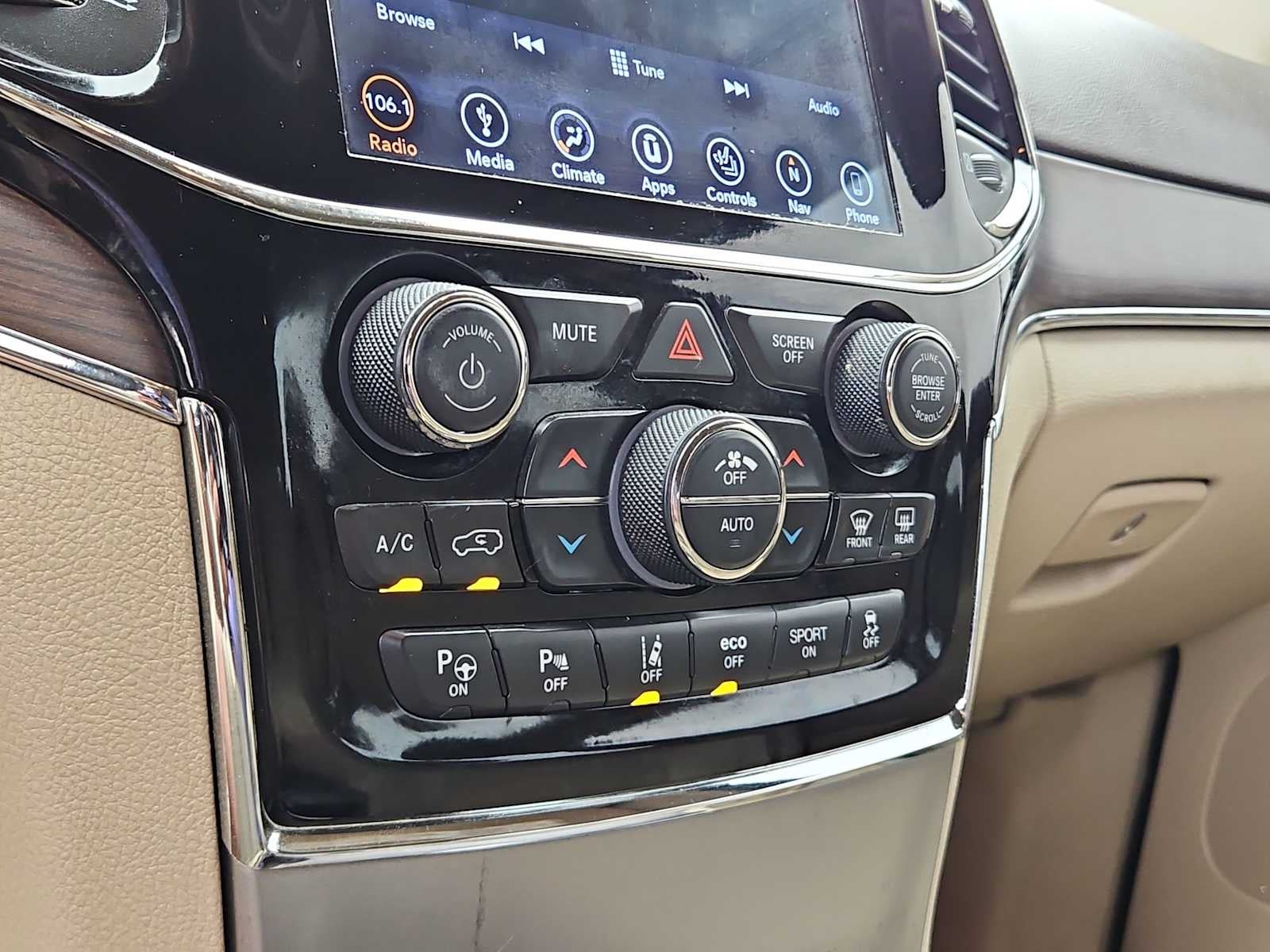 2019 Jeep Grand Cherokee Overland