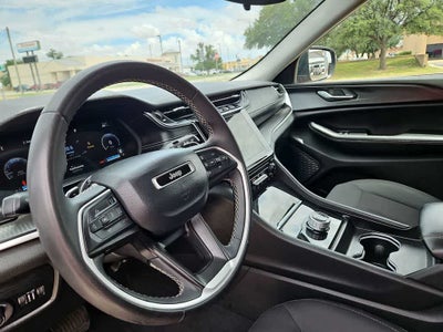 2024 Jeep Grand Cherokee Laredo