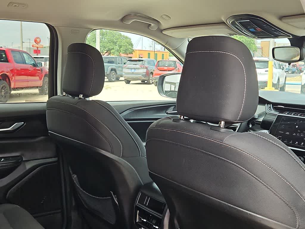 2024 Jeep Grand Cherokee Laredo