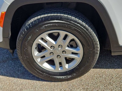 2023 Jeep Grand Cherokee Laredo