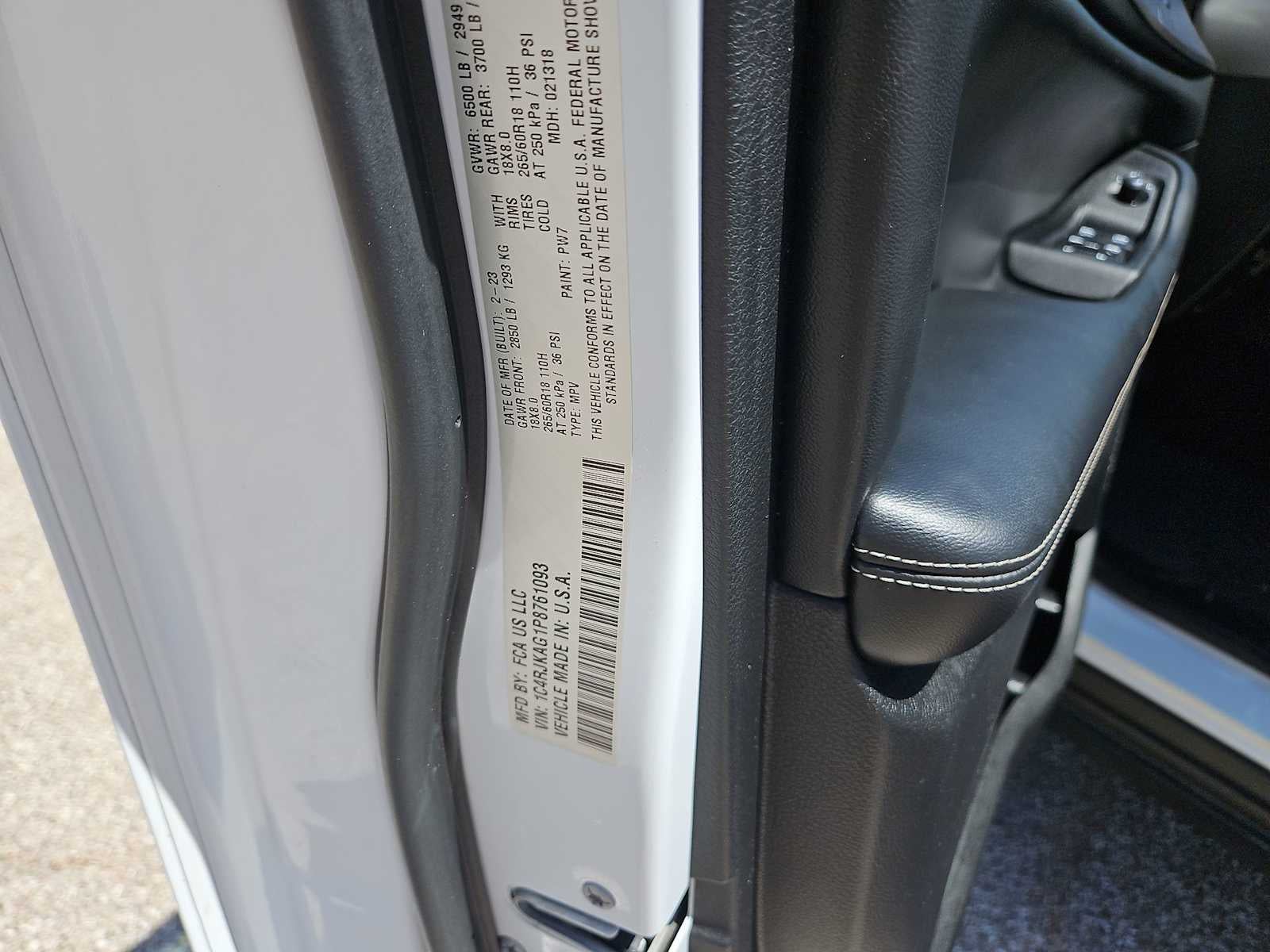 2023 Jeep Grand Cherokee L Laredo
