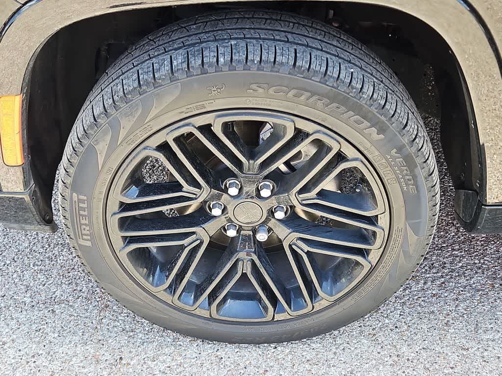 2025 Jeep Wagoneer Series II Carbide