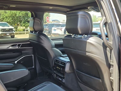 2025 Jeep Wagoneer Series II Carbide