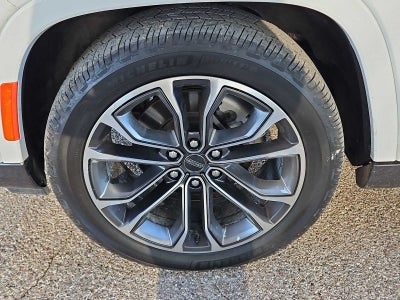 2022 Jeep Grand Wagoneer Series III