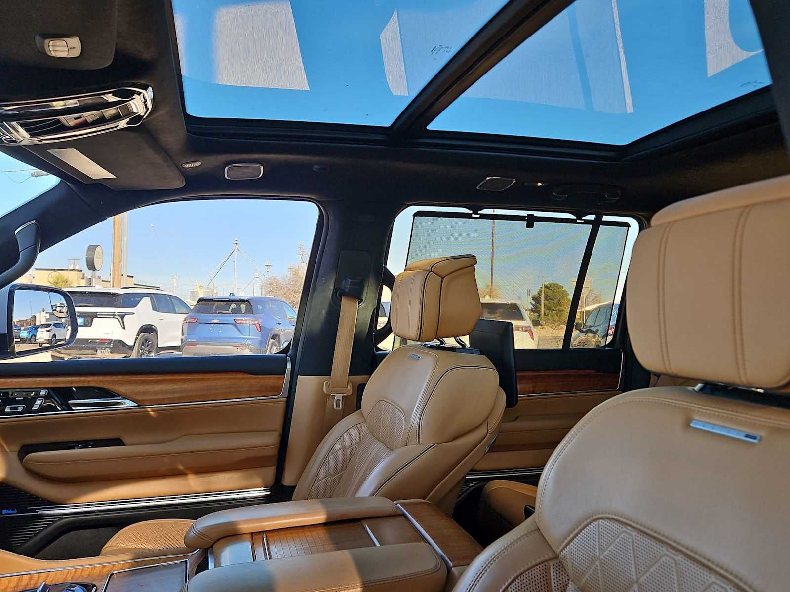 2022 Jeep Grand Wagoneer Series III