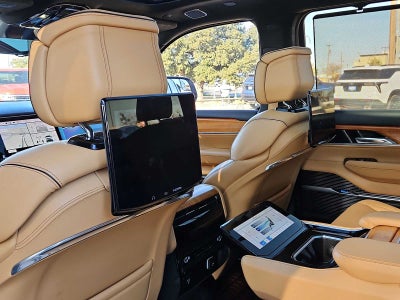 2022 Jeep Grand Wagoneer Series III