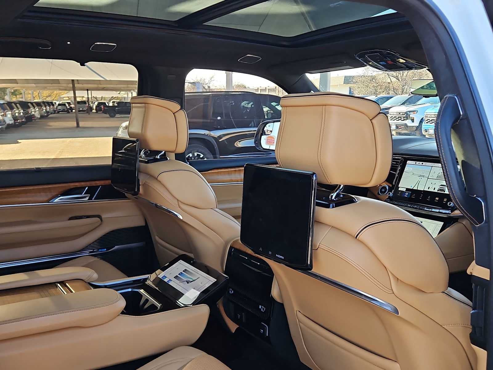 2022 Jeep Grand Wagoneer Series III