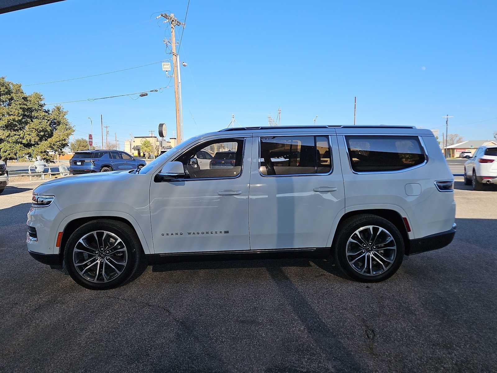2022 Jeep Grand Wagoneer Series III