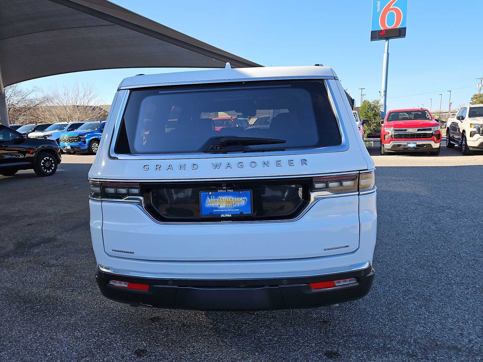 2022 Jeep Grand Wagoneer Series III