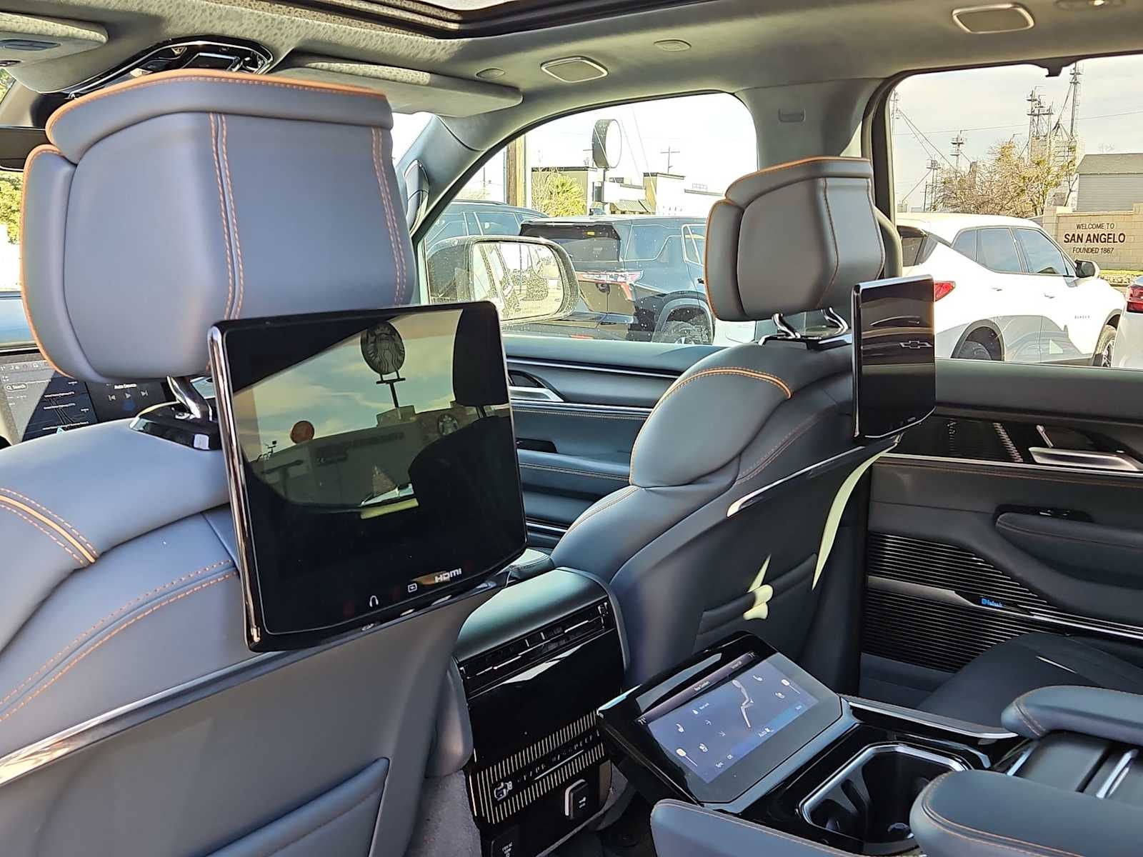 2024 Jeep Grand Wagoneer Series III Obsidian