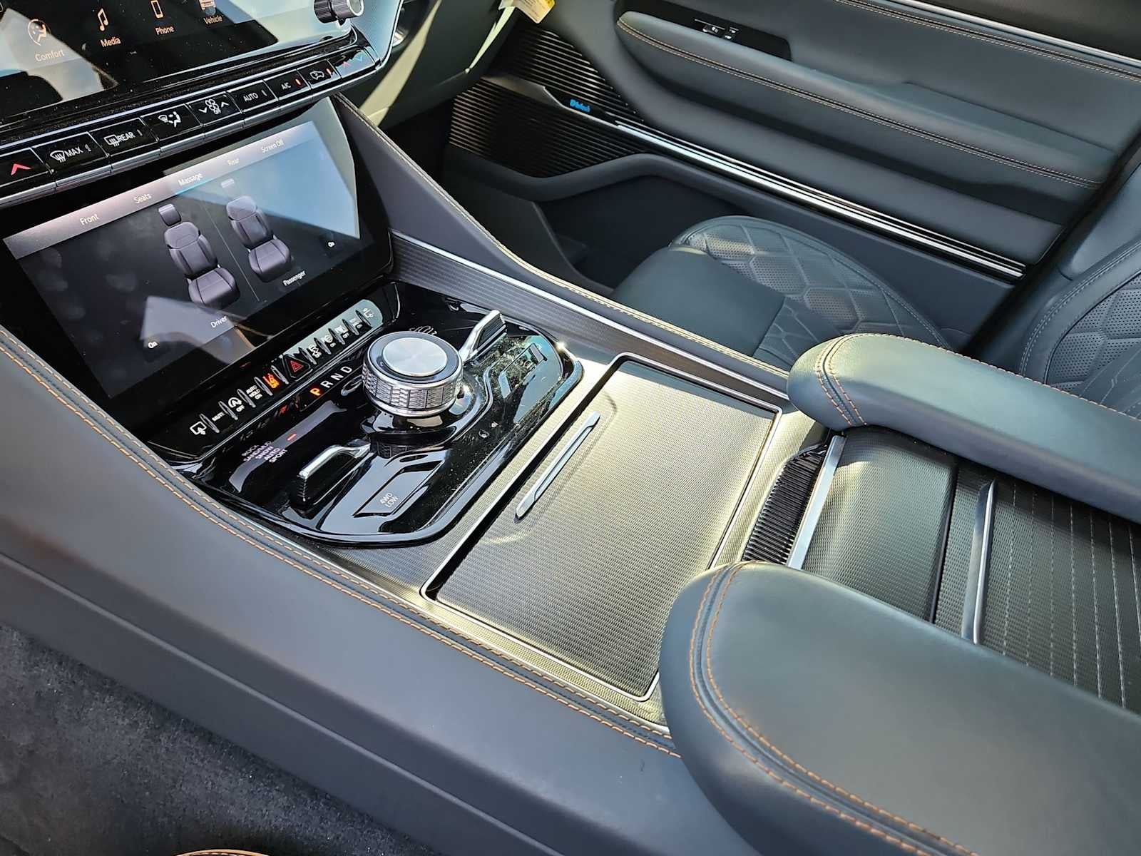 2024 Jeep Grand Wagoneer Series III Obsidian