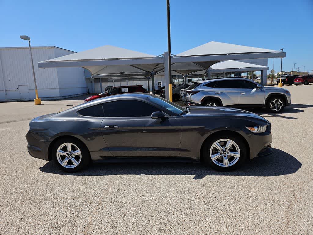 2017 Ford Mustang V6