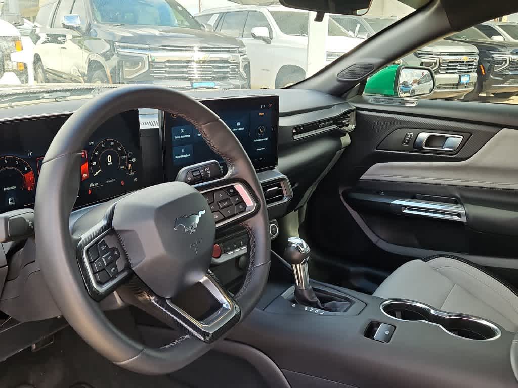 2025 Ford Mustang EcoBoost