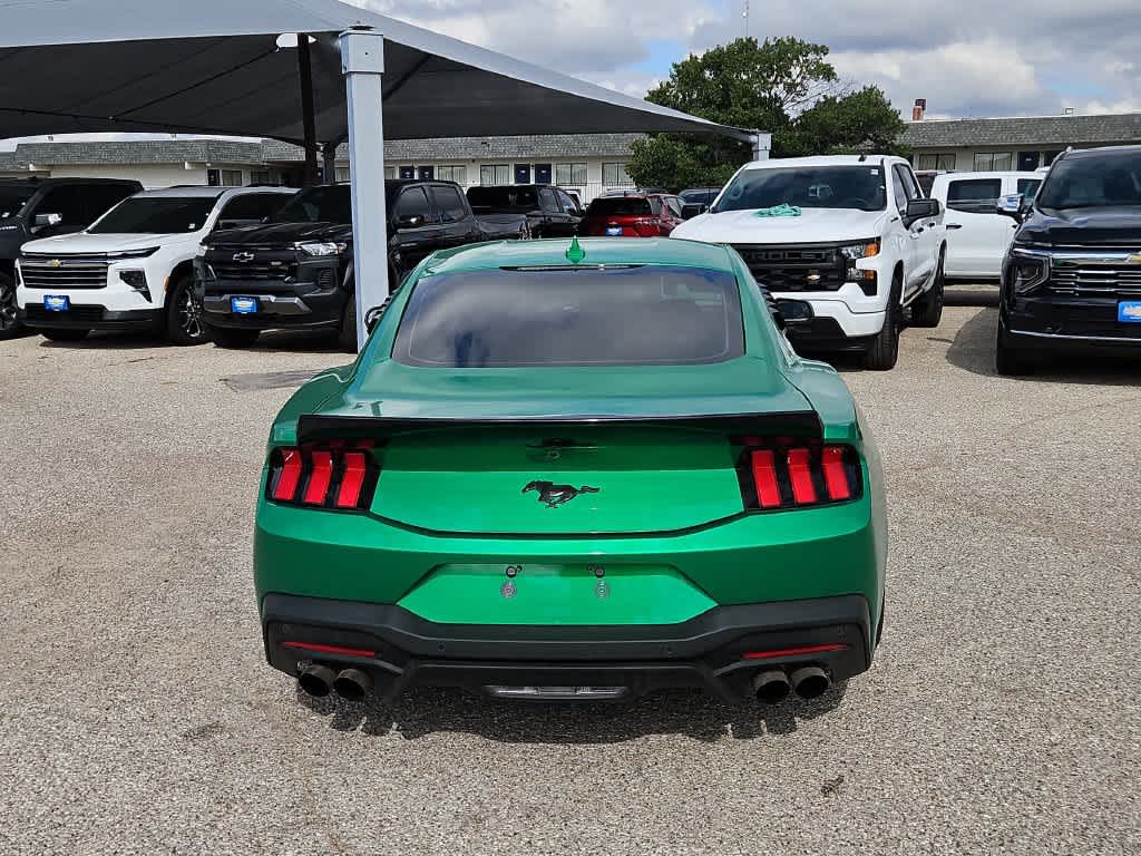 2025 Ford Mustang EcoBoost