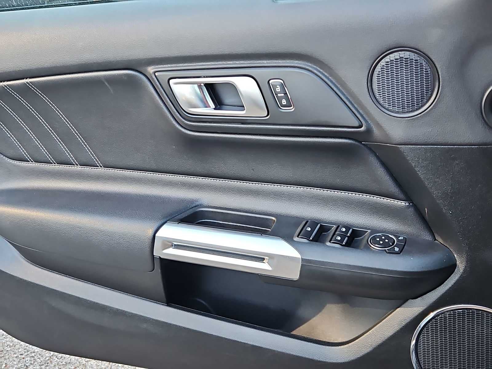 2023 Ford Mustang EcoBoost