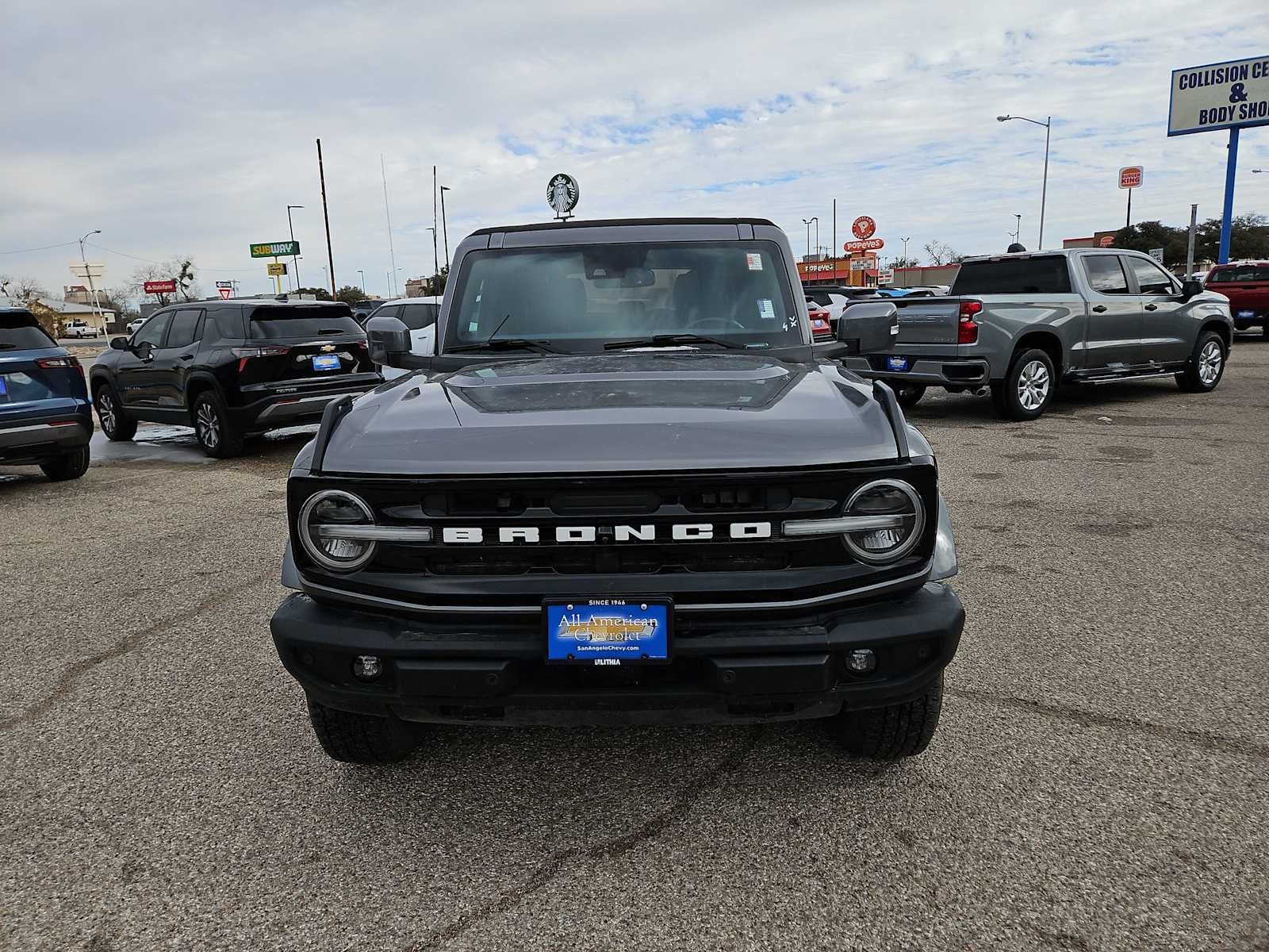 2022 Ford Bronco Base