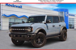 2023 Ford Bronco Base