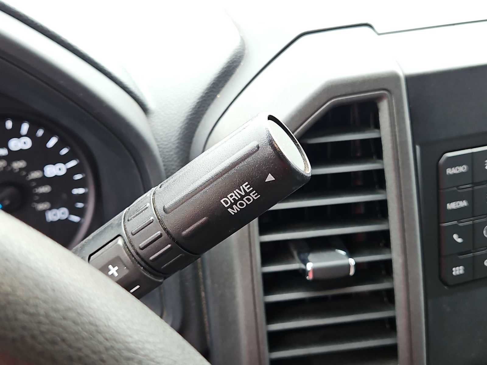 2022 Ford Super Duty F-350 SRW XL