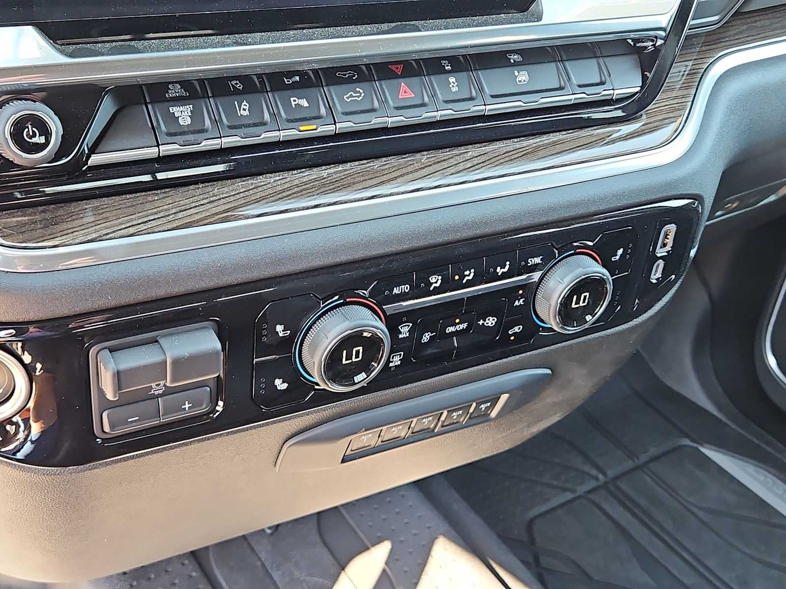 2025 Chevrolet Silverado 3500 HD LT