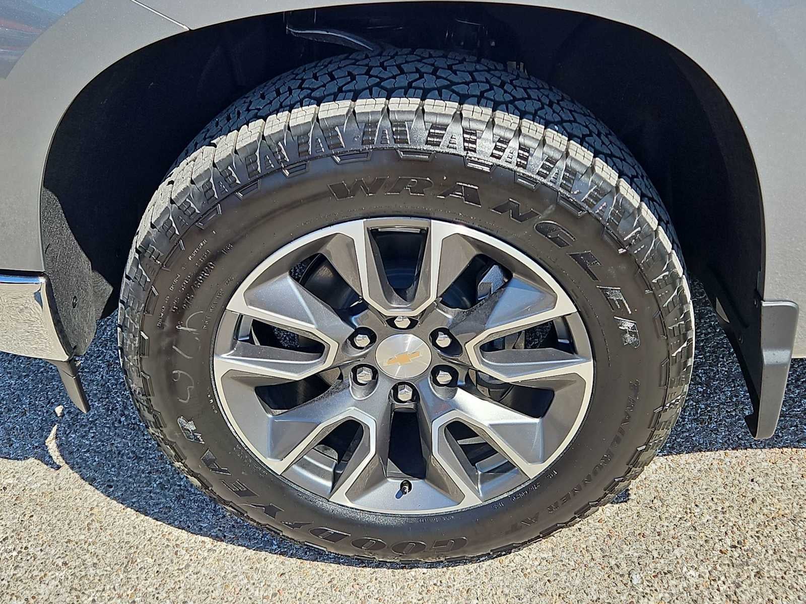 2025 Chevrolet Silverado 1500 LT