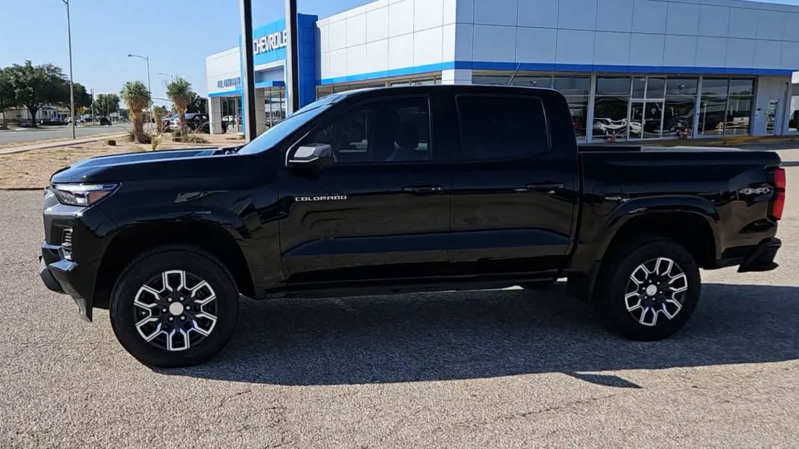 2024 Chevrolet Colorado LT