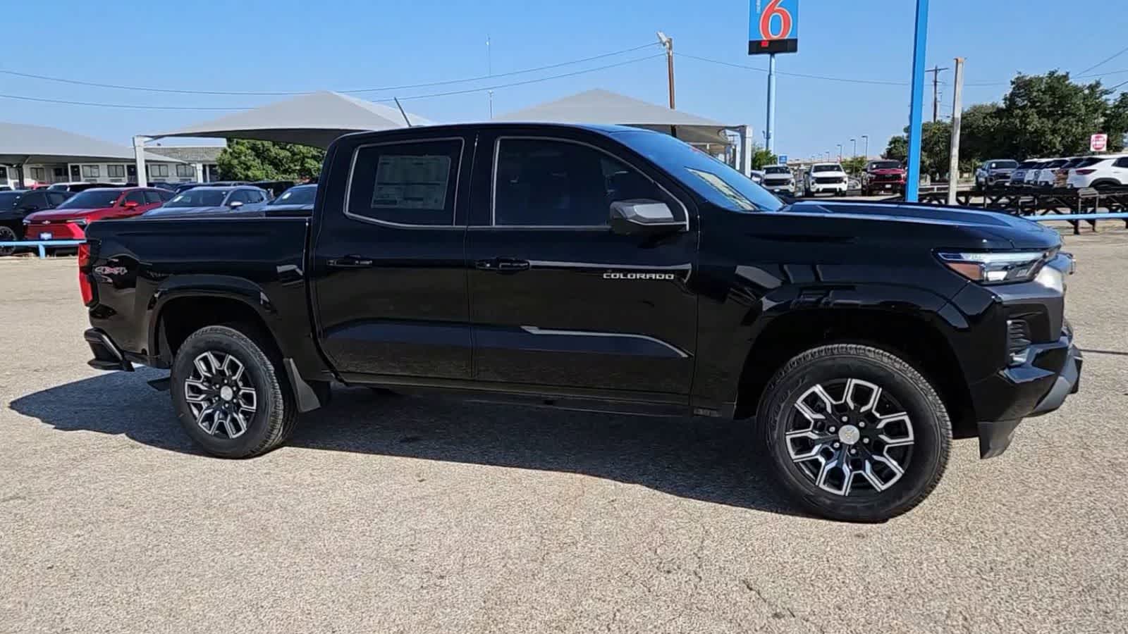 2024 Chevrolet Colorado LT