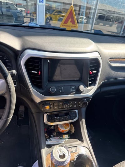 2022 GMC Acadia SLE