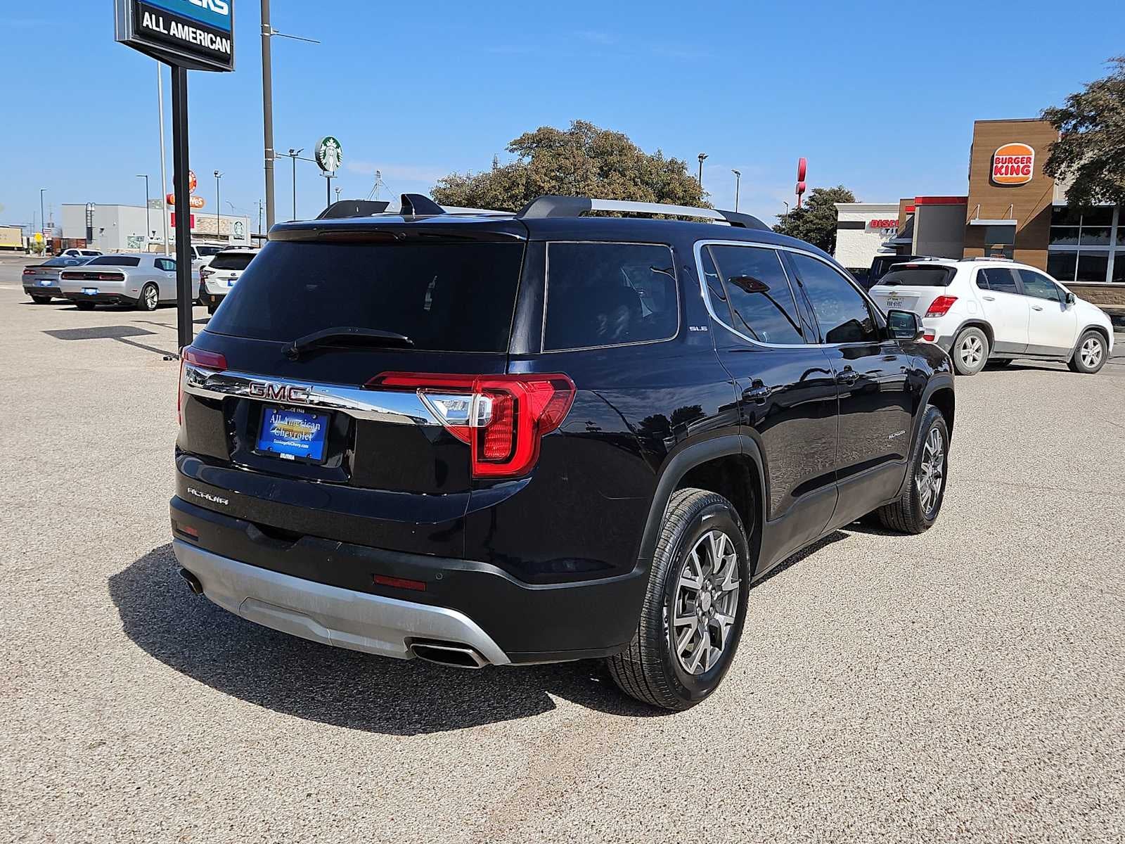 2022 GMC Acadia SLE
