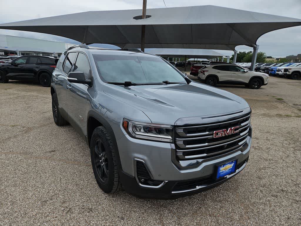 2023 GMC Acadia AT4