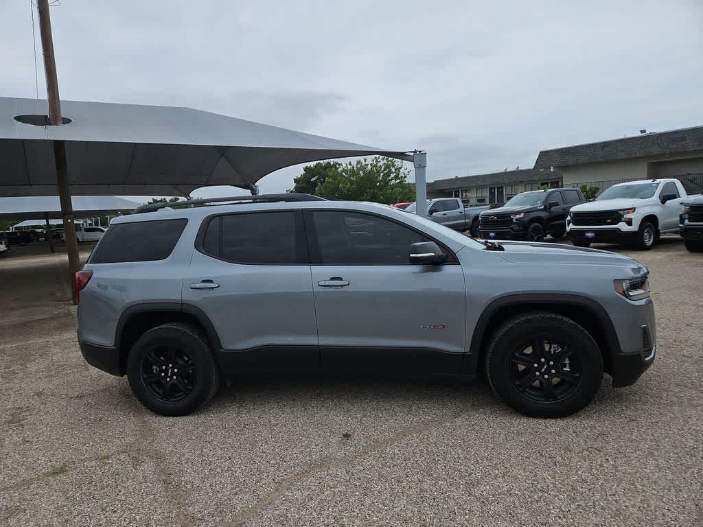2023 GMC Acadia AT4