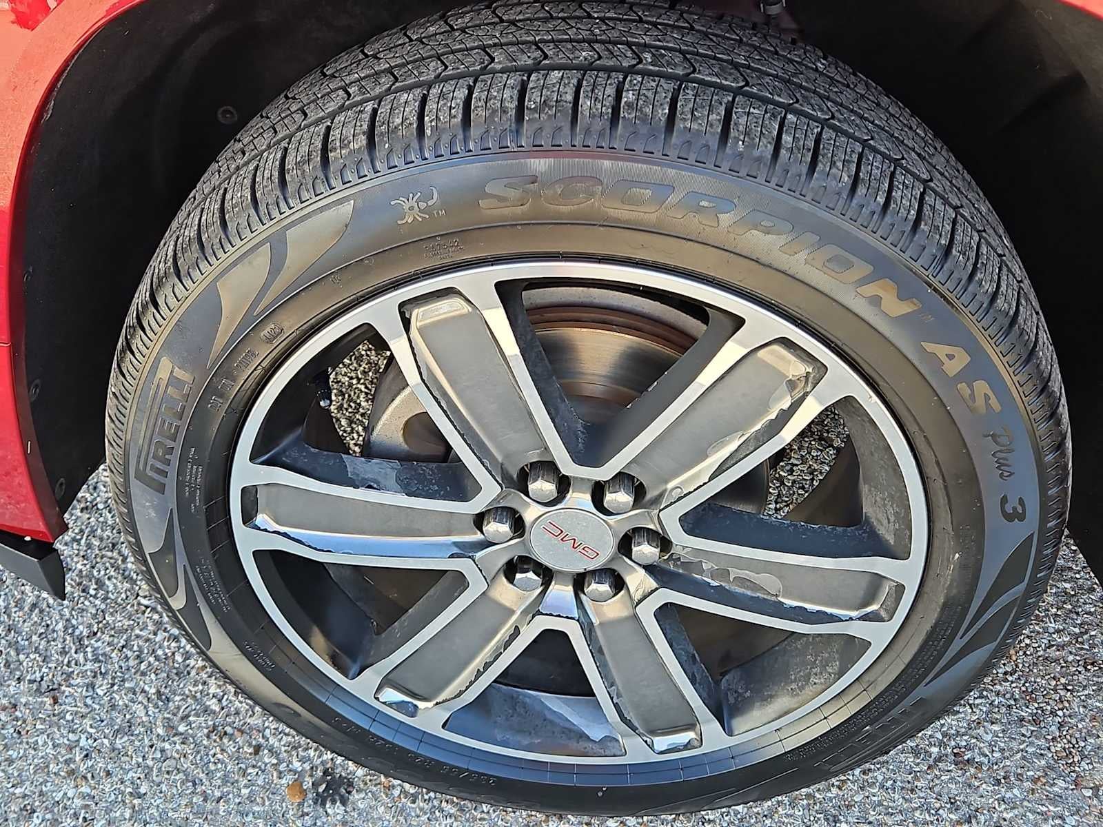 2019 GMC Acadia Denali
