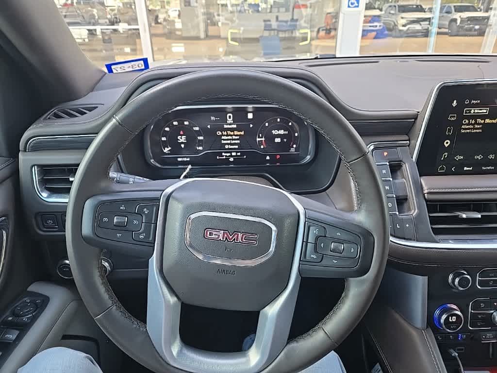 2023 GMC Yukon SLT