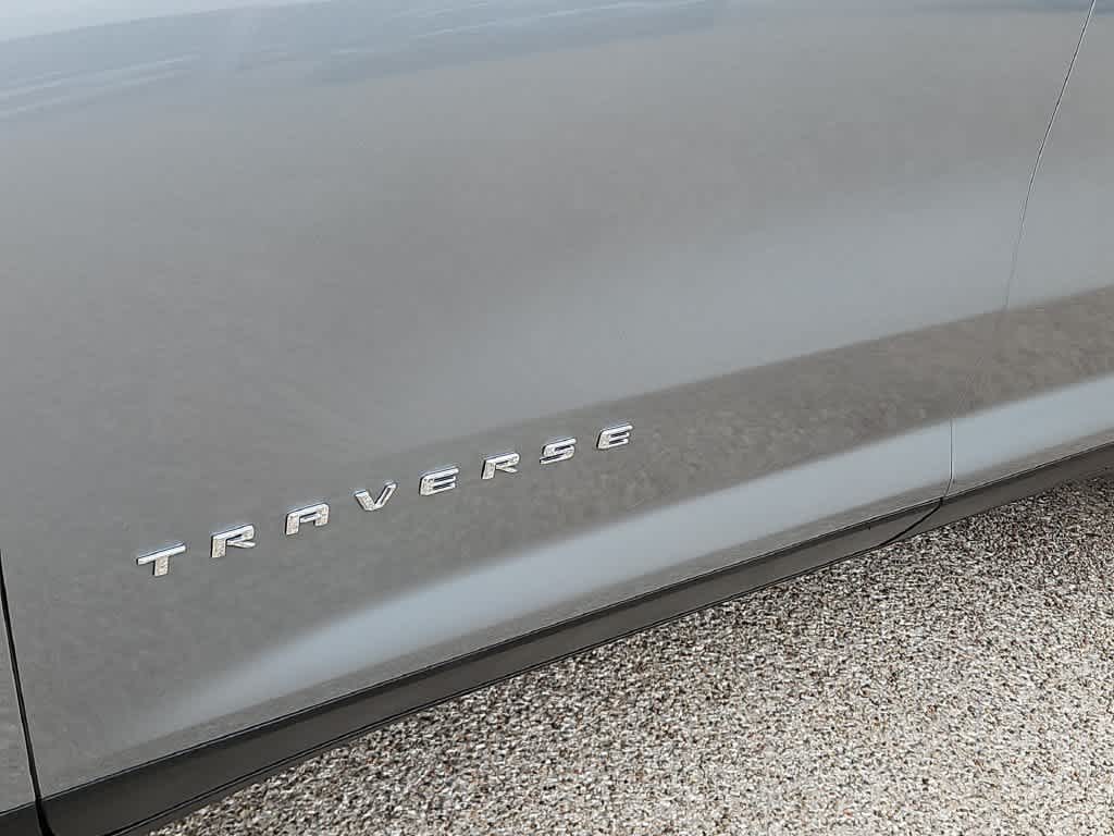 2024 Chevrolet Traverse LT
