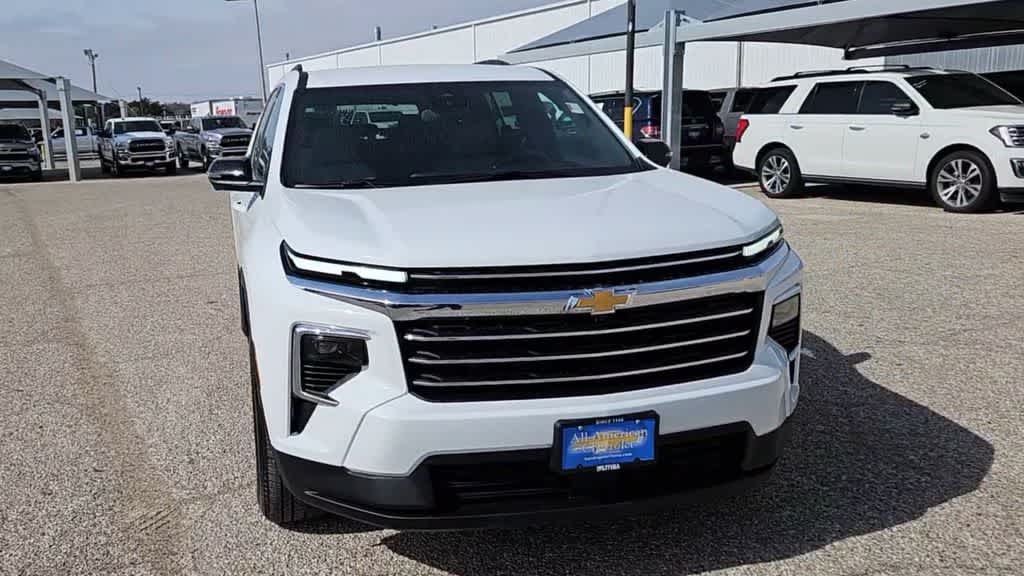 2024 Chevrolet Traverse LT