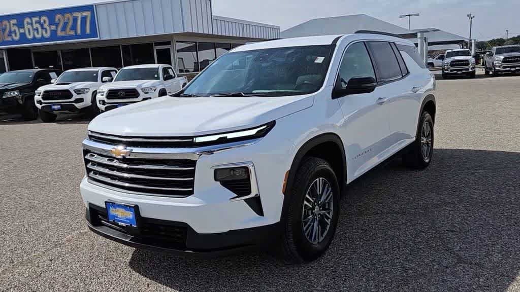 2024 Chevrolet Traverse LT