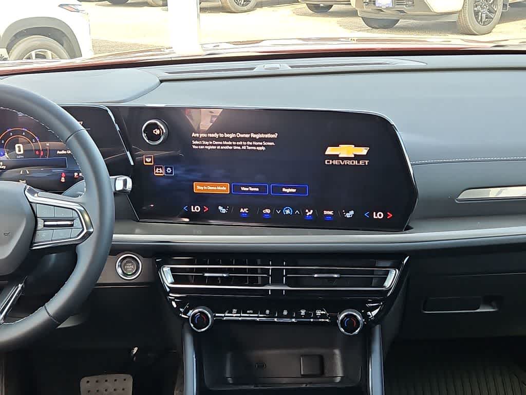 2027 Chevrolet Traverse LT