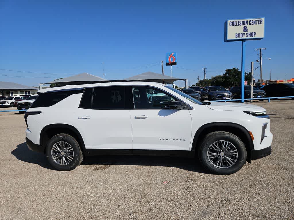 2026 Chevrolet Traverse LT - Photo 9