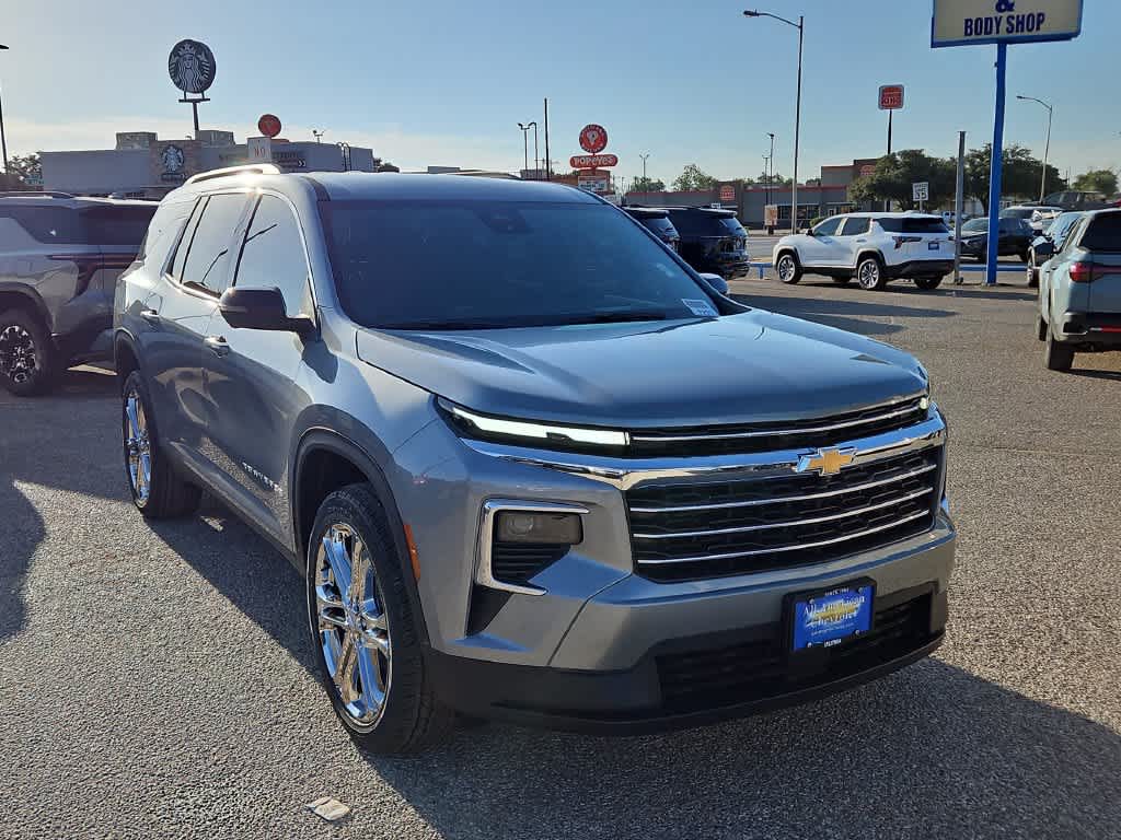 2027 Chevrolet Traverse LT