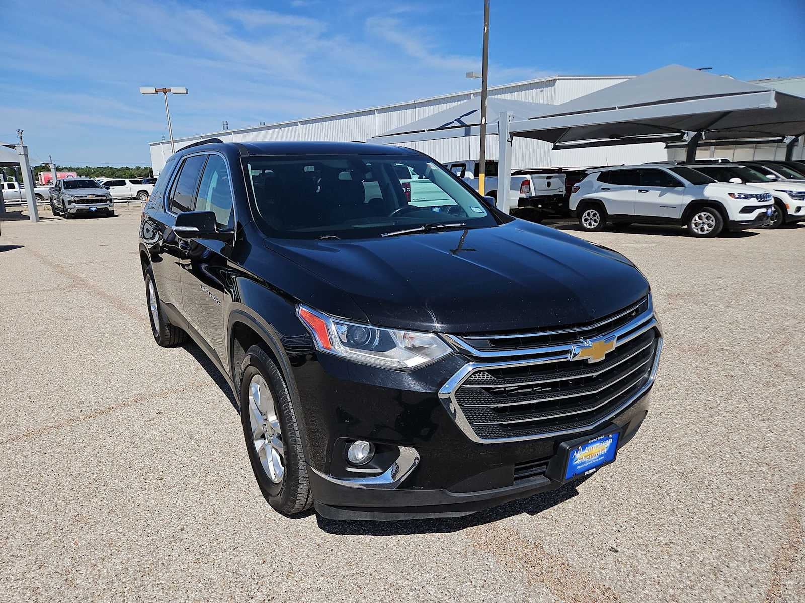 Used 2019 Chevrolet Traverse 1LT with VIN 1GNERGKW4KJ194607 for sale in San Angelo, TX