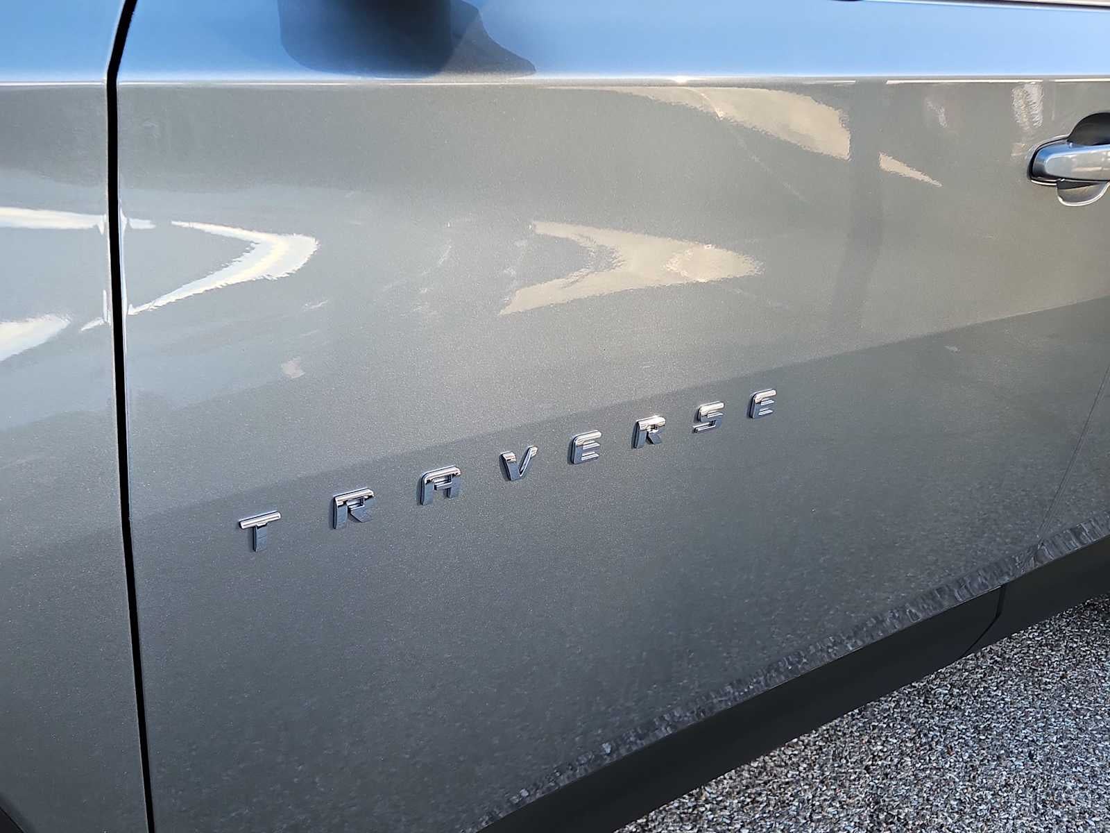 2023 Chevrolet Traverse LT Cloth