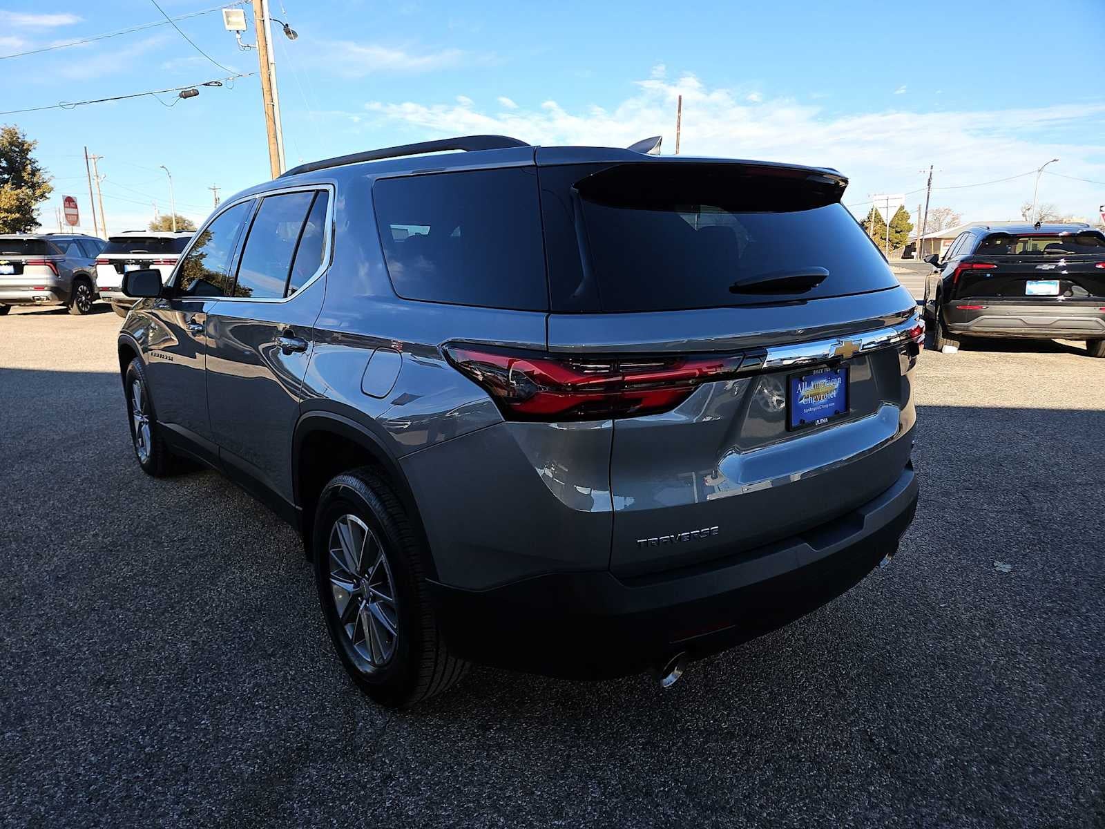 2023 Chevrolet Traverse LT Cloth