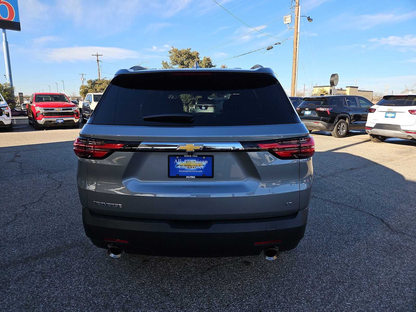 2023 Chevrolet Traverse LT Cloth