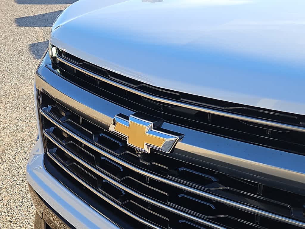 2027 Chevrolet Traverse High Country - Photo 13