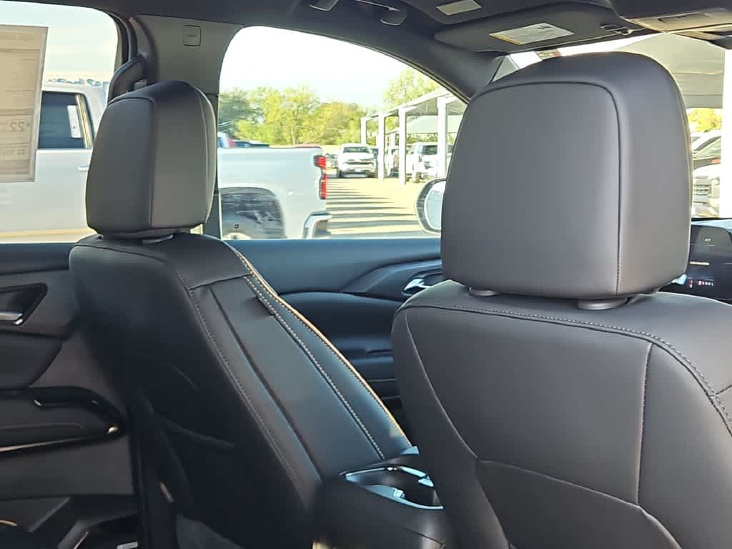 2027 Chevrolet Traverse High Country - Photo 17