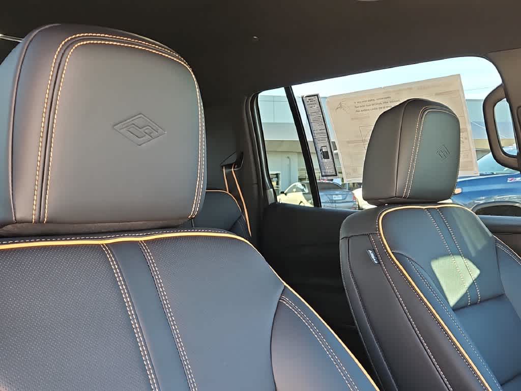 2027 Chevrolet Traverse High Country - Photo 18