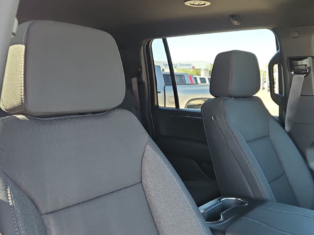 2027 Chevrolet Suburban LS