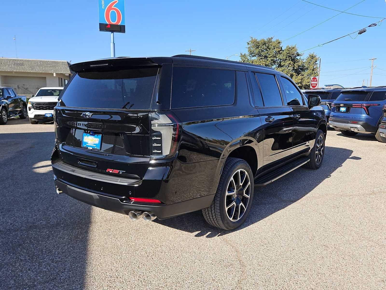 2026 Chevrolet Suburban RST