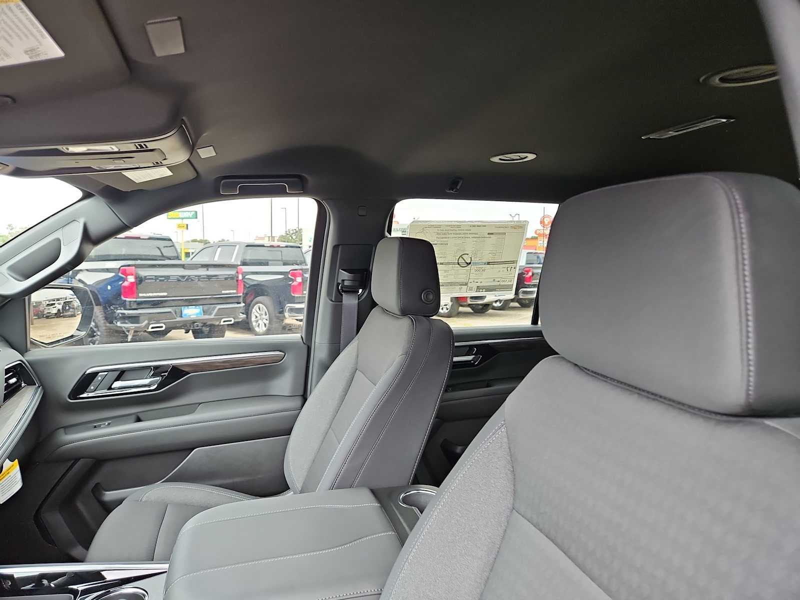 2025 Chevrolet Tahoe LS